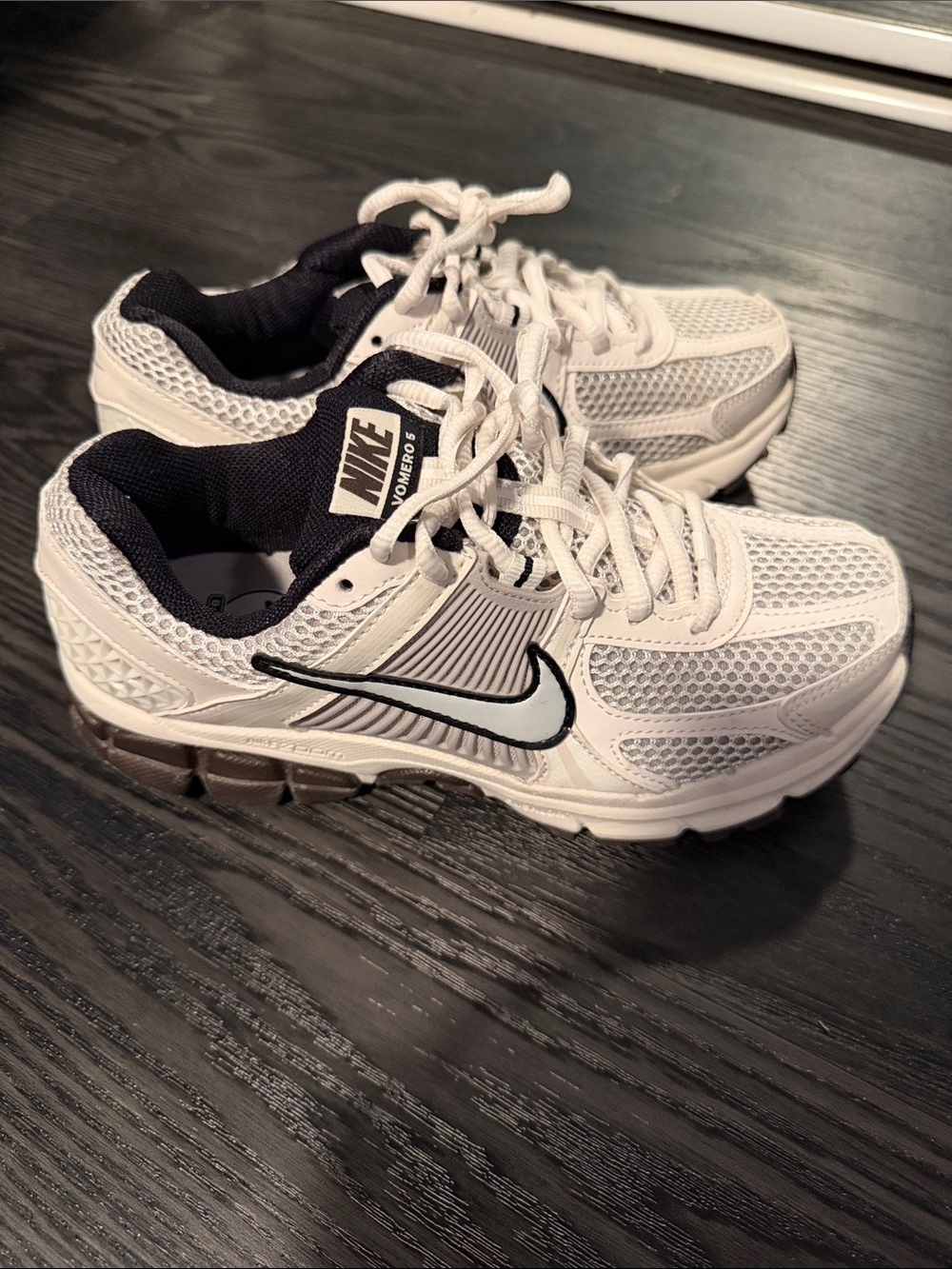 Nike Vomero Women’s Sneakers